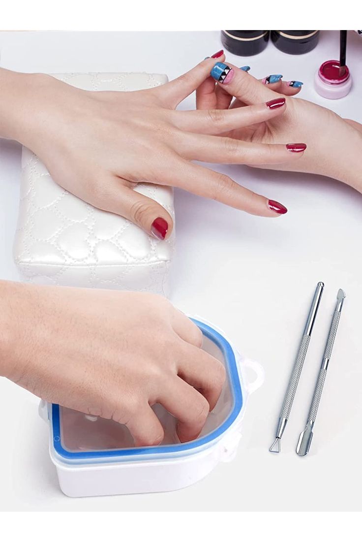 Dipping powder nail service